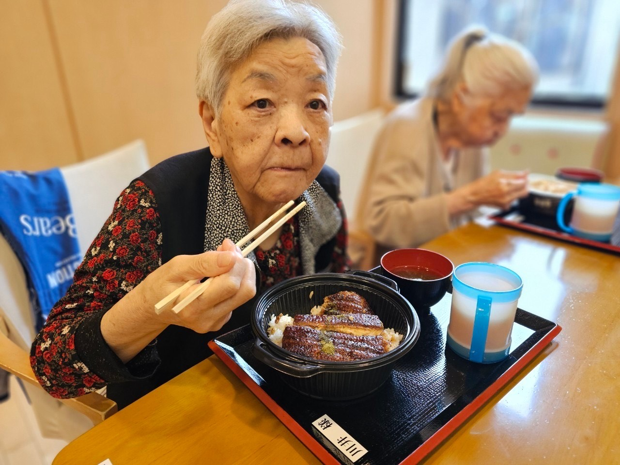 5月の行事ではフロア対抗戦の玉入れ行事を行いました。